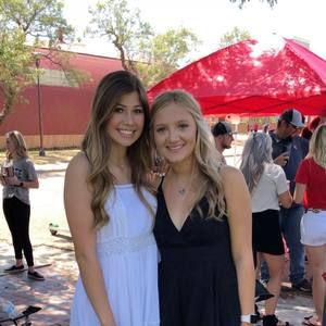 Meet your Posher, Hadley